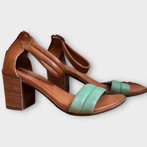 Sundance Sandals US 7.5/8 EU 38 Leather Heel Italy